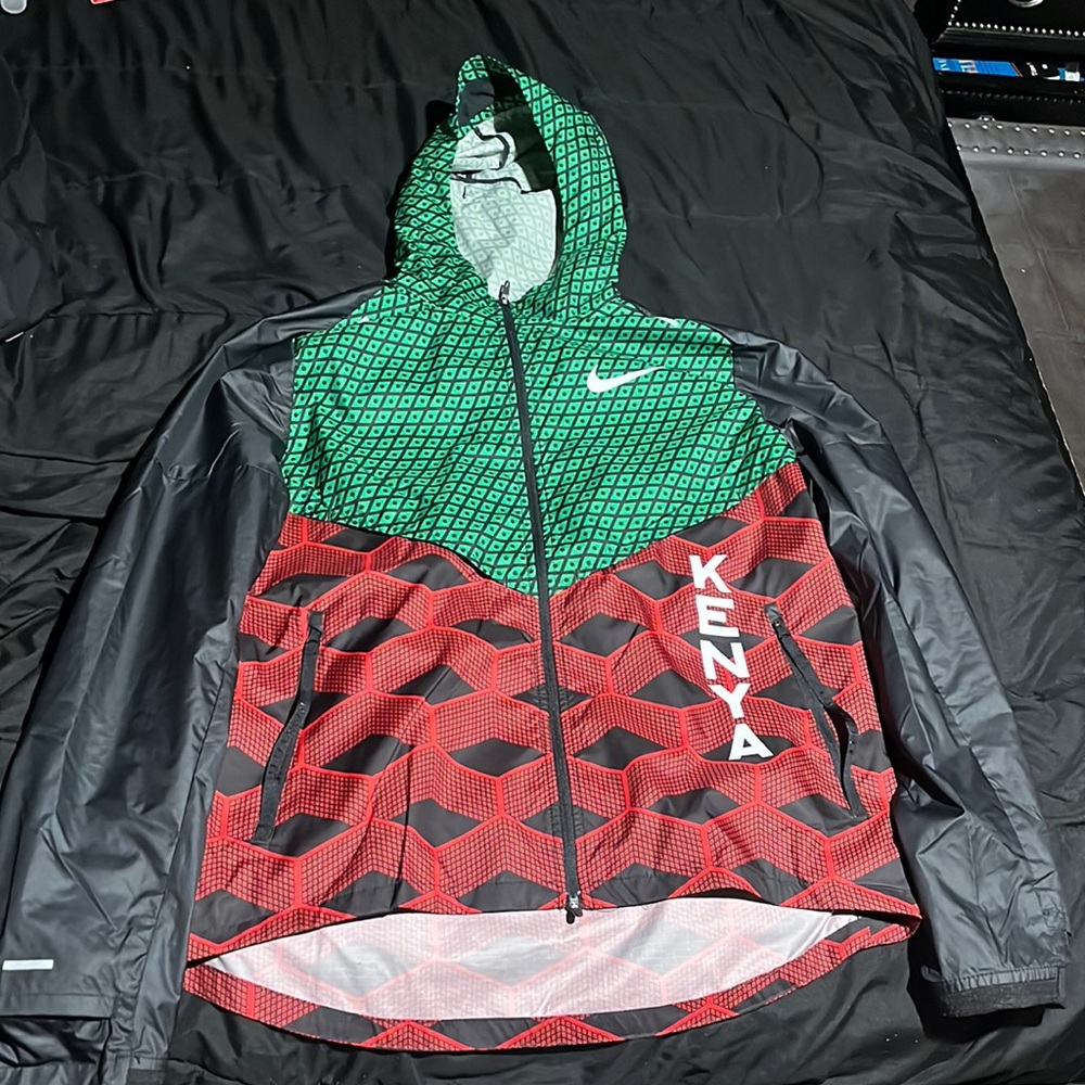 Nike Kenya windbreaker size medium